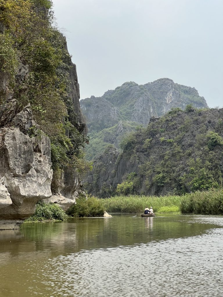 Du lịch Ninh Bình 2 ngày 1 đêm tự túc - Đầm Vân Long